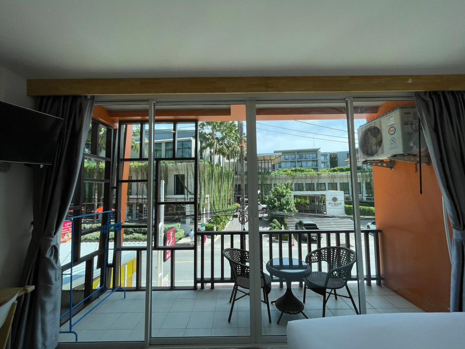Dwell Phuket Airport Hotel At Naiyang Nai Yang Beach Extérieur photo