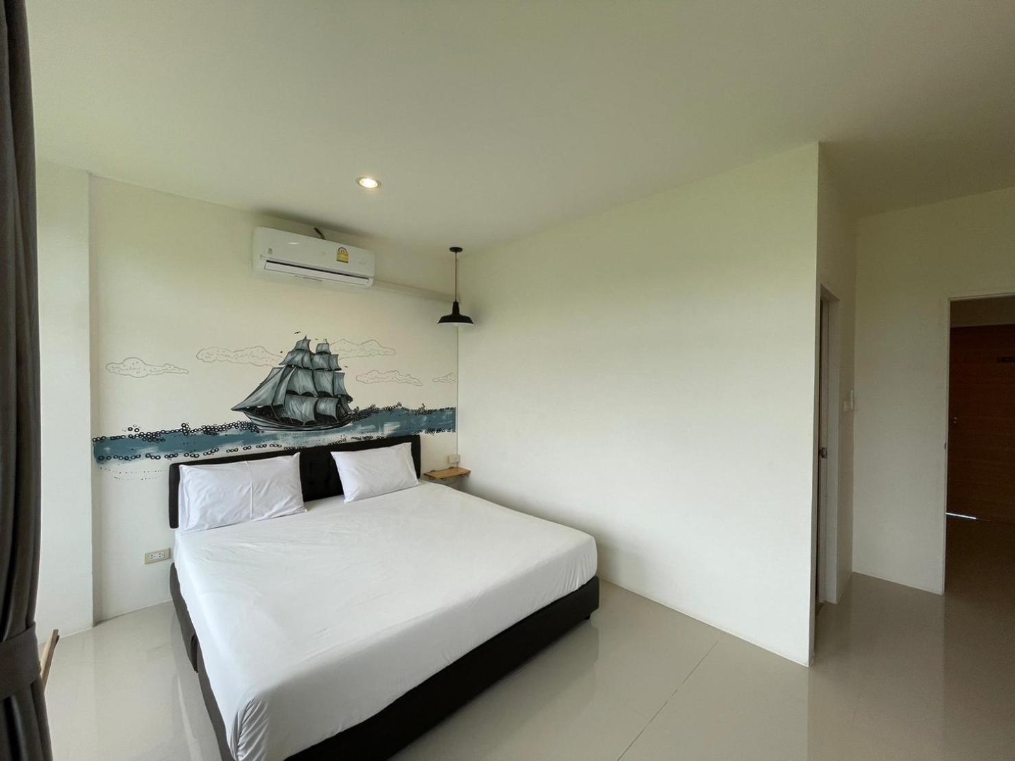 Dwell Phuket Airport Hotel At Naiyang Nai Yang Beach Extérieur photo