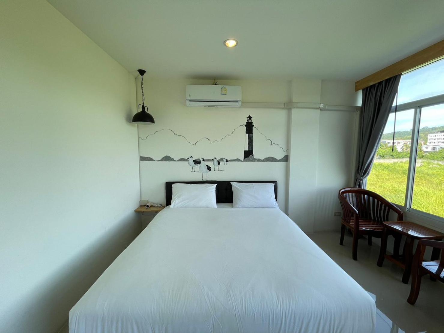 Dwell Phuket Airport Hotel At Naiyang Nai Yang Beach Extérieur photo