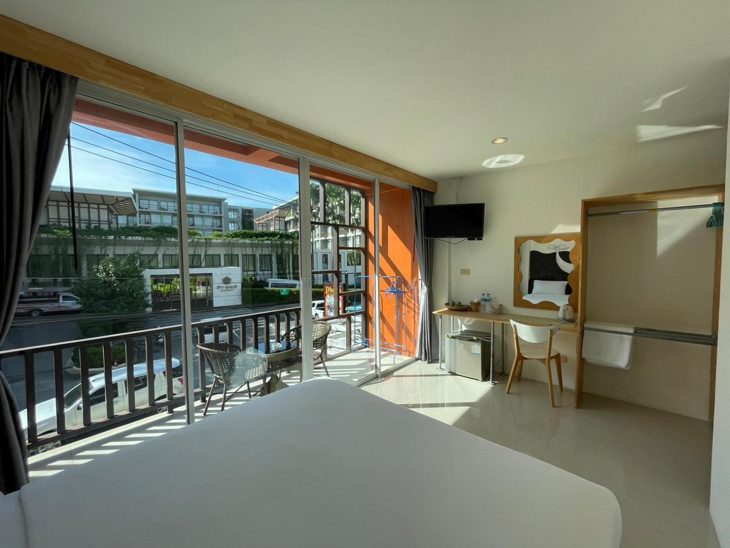 Dwell Phuket Airport Hotel At Naiyang Nai Yang Beach Extérieur photo